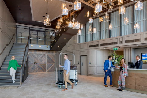 The William Inglis Hotel - Accommodation QLD 1