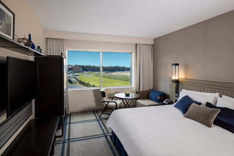 The William Inglis Hotel - Accommodation QLD 2