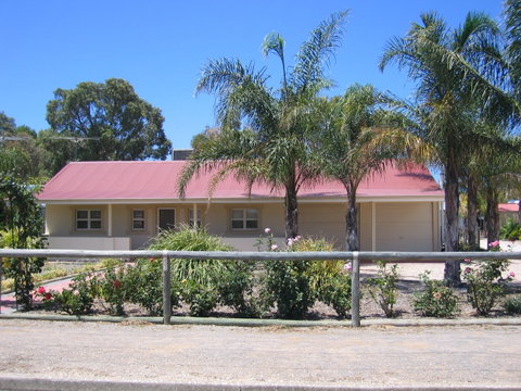 The Palms - House Only - Accommodation QLD 0