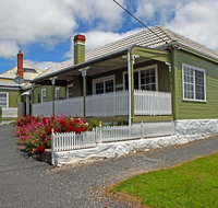 Abbey's 'The Green House' - Accommodation QLD