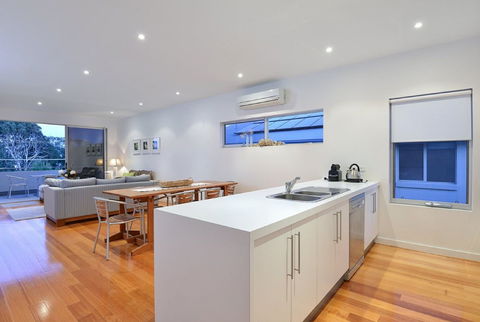 Alexander By The Sea - Accommodation QLD 2