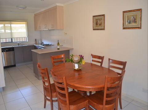 Amarco 4 - Accommodation QLD 1