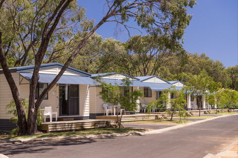 Amblin Holiday Park - Accommodation QLD 1