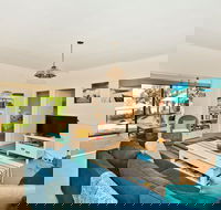 Bay Cottage - Accommodation QLD