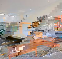 Beach Villa 17 East on Byron - Accommodation QLD