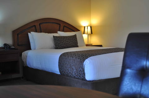 Bell Tower Inn - Accommodation QLD 2