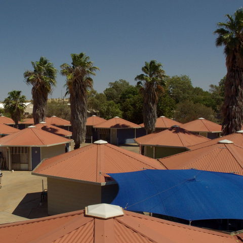 Bluestone Motor Inn - Accommodation QLD 1
