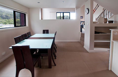 Blues Air 4 - Accommodation QLD 1