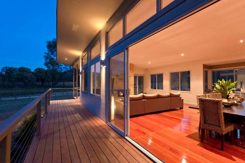Blue  Cliff Retreat - Accommodation QLD 2