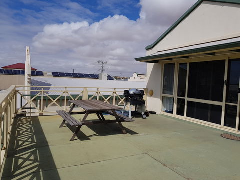 Blue Manna Waters - Apartment B - Accommodation QLD 0