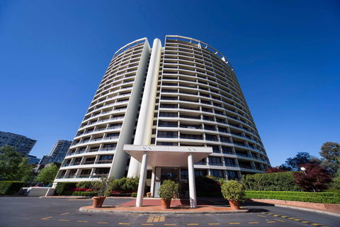BreakFree Capital Tower - Accommodation QLD 0