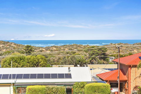 Breezes - Underwood Avenue Goolwa Beach - Accommodation QLD 1