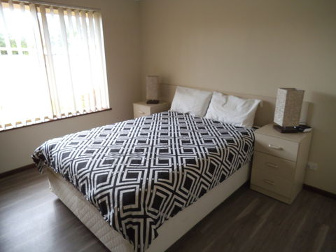 Busselton Seaside Escape Apartment - Accommodation QLD 2