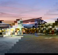 Commodore on the Park - Accommodation QLD