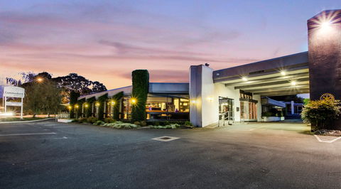 Commodore On The Park - Accommodation QLD 0