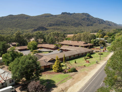 Country Plaza Halls Gap - Accommodation QLD 1