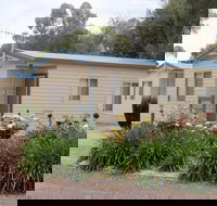 Cowra Holiday Park - Accommodation QLD