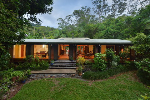 Cow Bay Homestay Bed And Breakfast - Accommodation QLD 0