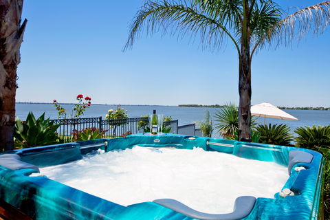 Edgewater Mulwala - Accommodation QLD 1