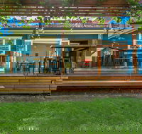 Frankie's Beach House - Accommodation QLD