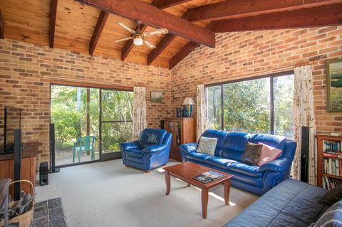 Great Hideaway - Accommodation QLD 2
