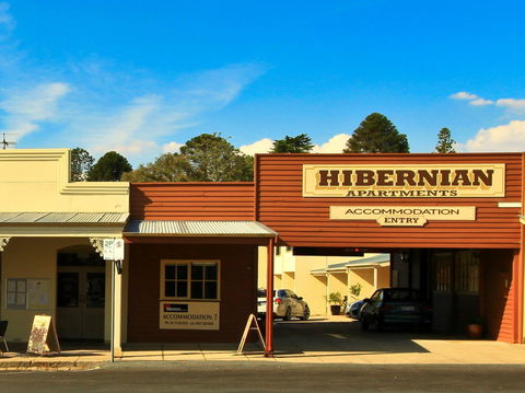 Hibernian Hotel Apartments - Accommodation QLD 1