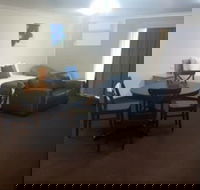 Hilltops Retreat Motor Inn - Accommodation QLD