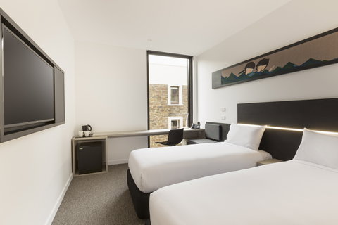 Ibis Adelaide - Accommodation QLD 1