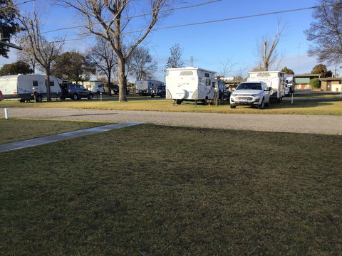 Jerilderie Motel And Caravan Park - Accommodation QLD 0