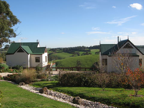 Loves Lane Cottages - Accommodation QLD 1