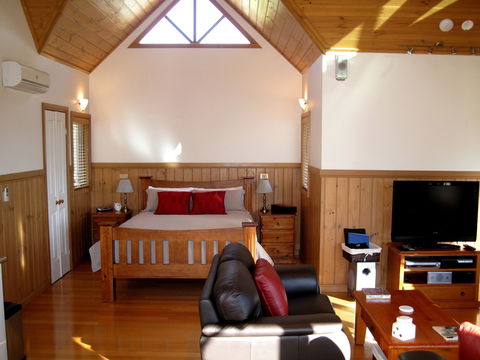 Loves Lane Cottages - Accommodation QLD 2