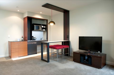 Mantra Hindmarsh Square - Accommodation QLD 2