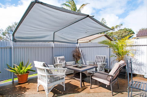 Middle Sea - Accommodation QLD 0