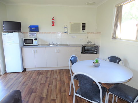 Moonta Bay Cabins - Cabin 3 - Accommodation QLD 1