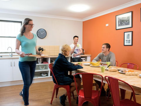 Mount Lofty Cottage YHA - Accommodation QLD 0
