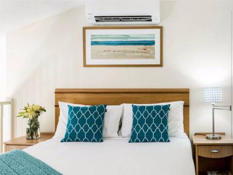 Oaks The Entrance Waterfront Resort - Accommodation QLD 1