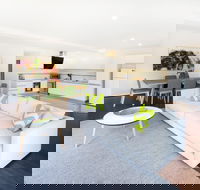 Phillip Island Towers - Accommodation QLD