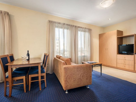 Quest Savoy - Accommodation QLD 2
