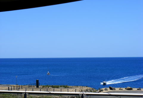 Shearwaters Apartment - Accommodation QLD 2