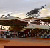 Stuarts Well Roadhouse - Accommodation QLD