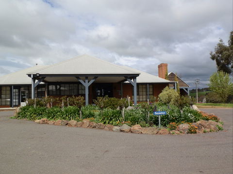Swaggers Motor Inn - Accommodation QLD 0