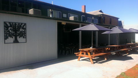 The Port Of Bourke Hotel - Accommodation QLD 1