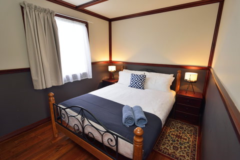 Tiers Cottages - Accommodation QLD 1