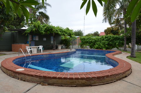 Travelway Motel - Accommodation QLD 1