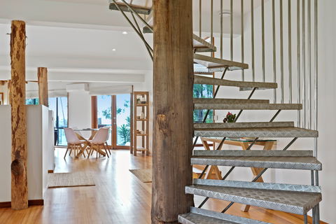 Tura Tree House - Accommodation QLD 2