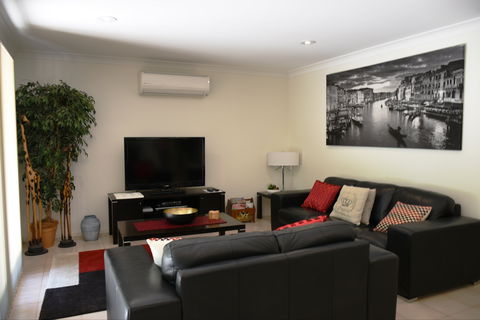 Wagga Riverside Apartments - Accommodation QLD 2
