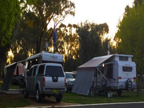 Westview Caravan Park - Open For Essential Travel Only - Accommodation QLD 2