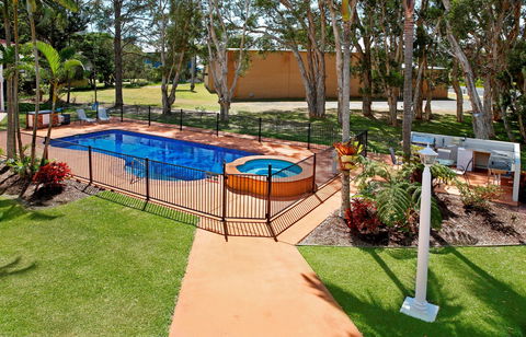 Yamba Aston Motel - Accommodation QLD 2