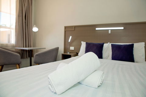 Yarrawonga Quality Motel - Accommodation QLD 0