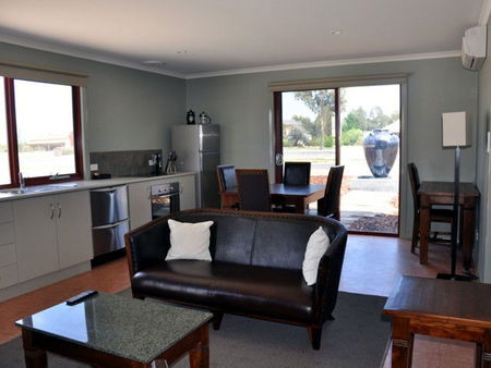 Bairnsdalemotel.com.au - Accommodation QLD 3